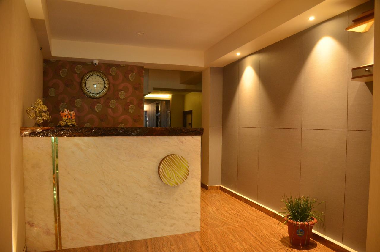 Hotel Aura ชิลลอง ภายนอก รูปภาพ