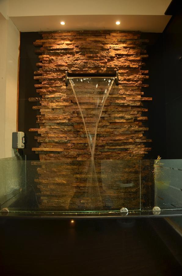 Hotel Aura ชิลลอง ภายนอก รูปภาพ