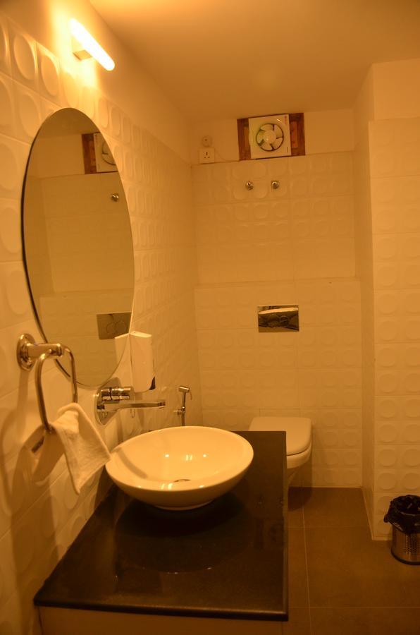 Hotel Aura ชิลลอง ภายนอก รูปภาพ