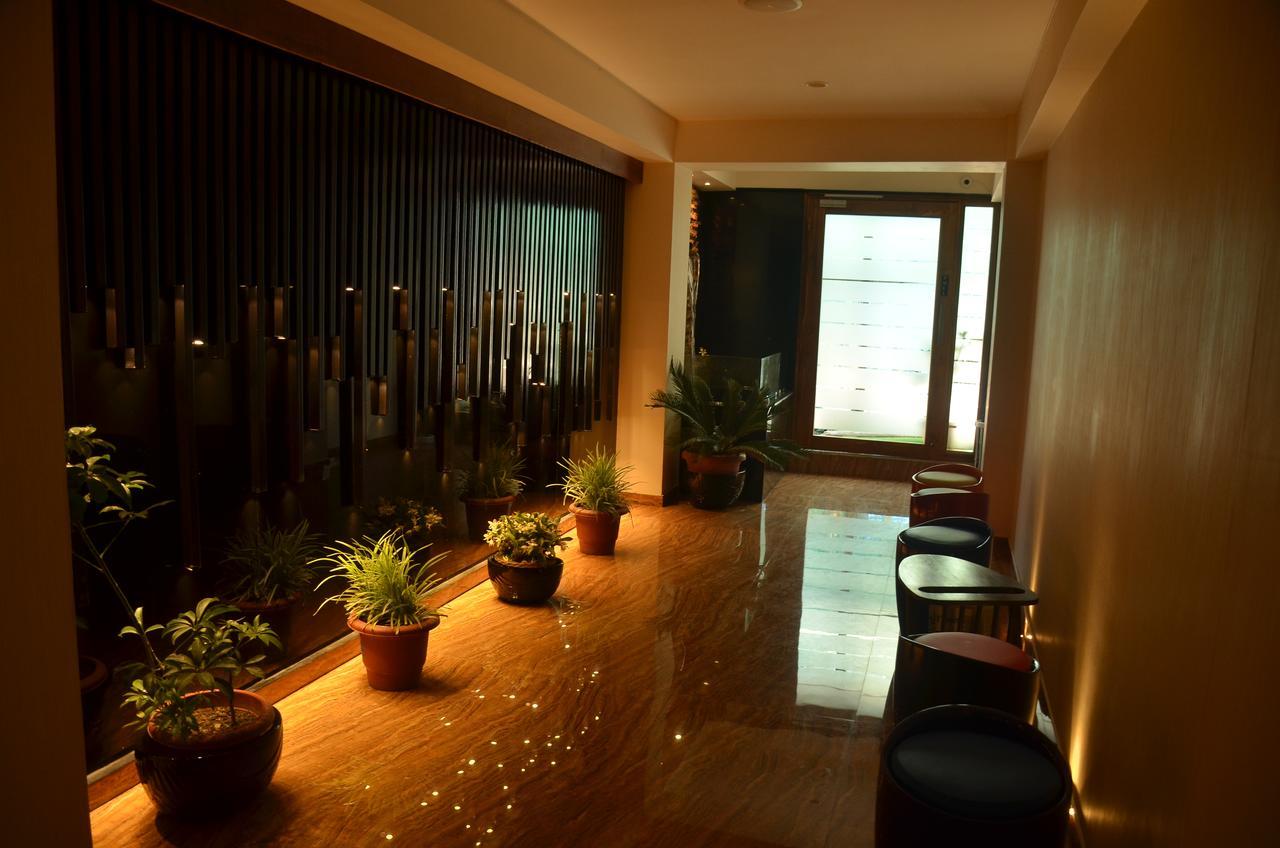 Hotel Aura ชิลลอง ภายนอก รูปภาพ